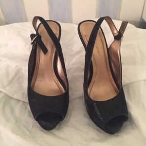 BCBG Black Pumps